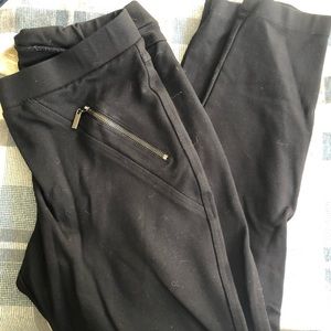 Black jeggings, M
